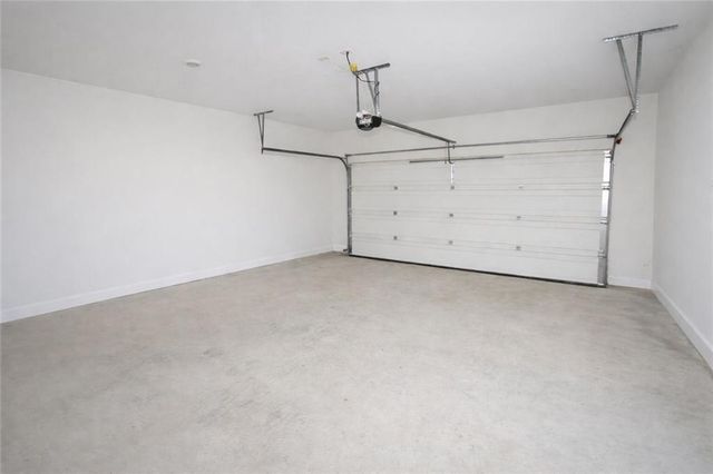 615 Clark Lake Estates Drive, Grayson, GA 30017