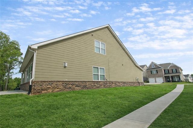 615 Clark Lake Estates Drive, Grayson, GA 30017