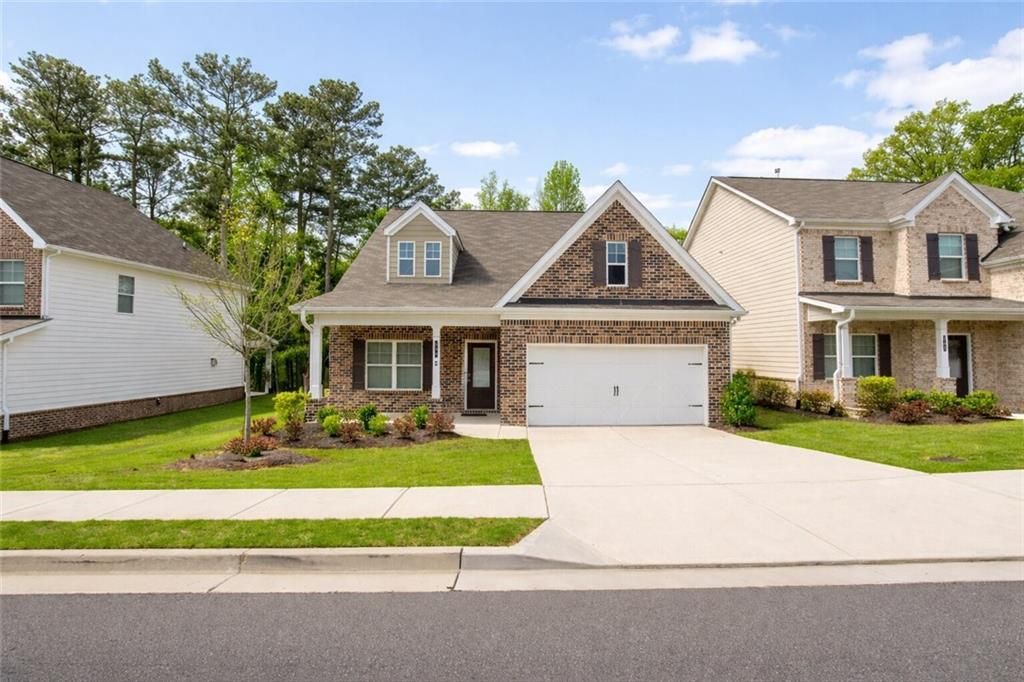 615 Clark Lake Estates Drive, Grayson, GA 30017