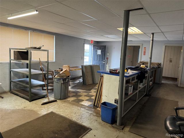 1570 Baldwin Avenue, Pontiac, MI 48340