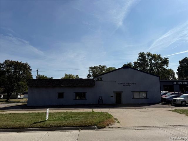 1570 Baldwin Avenue, Pontiac, MI 48340