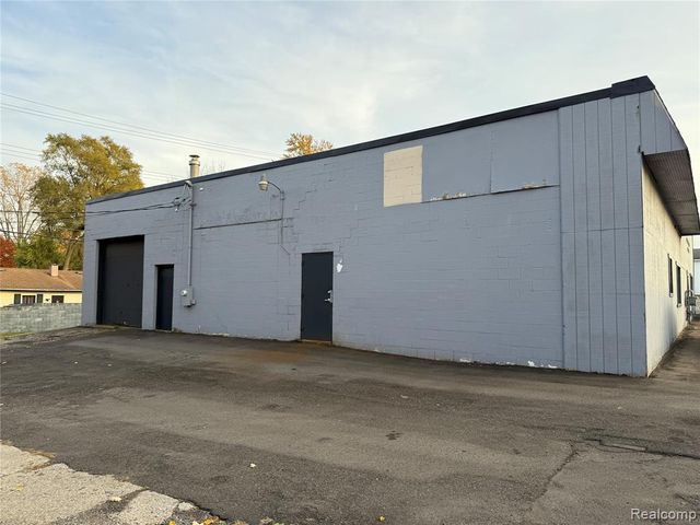 1570 Baldwin Avenue, Pontiac, MI 48340