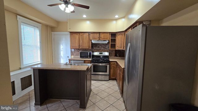 202 COMMONWEALTH AVE, Trenton, NJ 08629