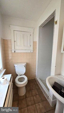 202 COMMONWEALTH AVE, Trenton, NJ 08629