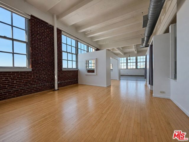 1850 Industrial Street 411, Los Angeles, CA 90021