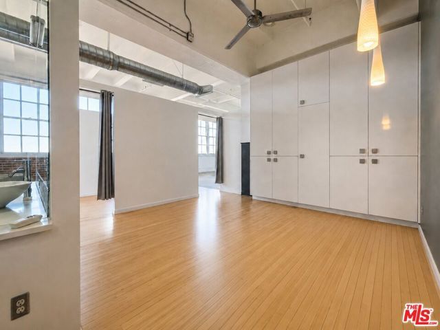 1850 Industrial Street 411, Los Angeles, CA 90021