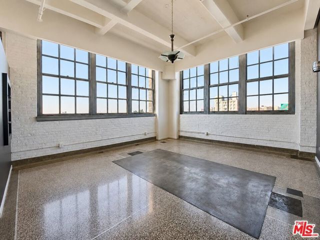 1850 Industrial Street 411, Los Angeles, CA 90021