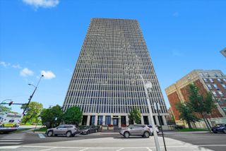 6700 S South Shore Drive 8A, Chicago, IL 60649