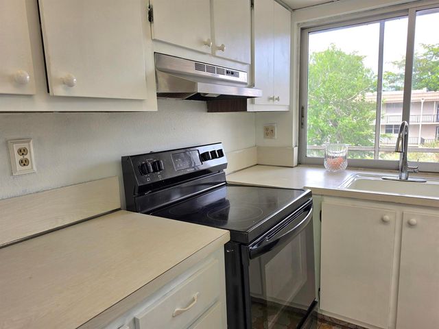 9330 Lime Bay Boulevard 301, Tamarac, FL 33321