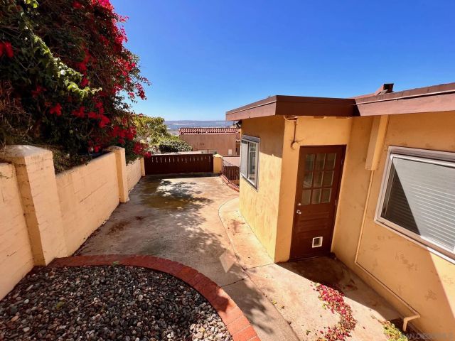 1021 W Palm, San Diego, CA 92103