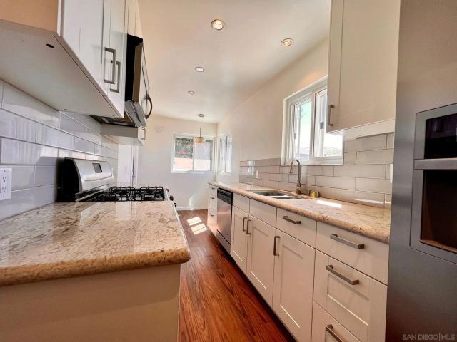 1021 W Palm, San Diego, CA 92103