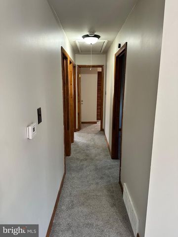20 UNIVERSITY DR, Pennsville, NJ 08070
