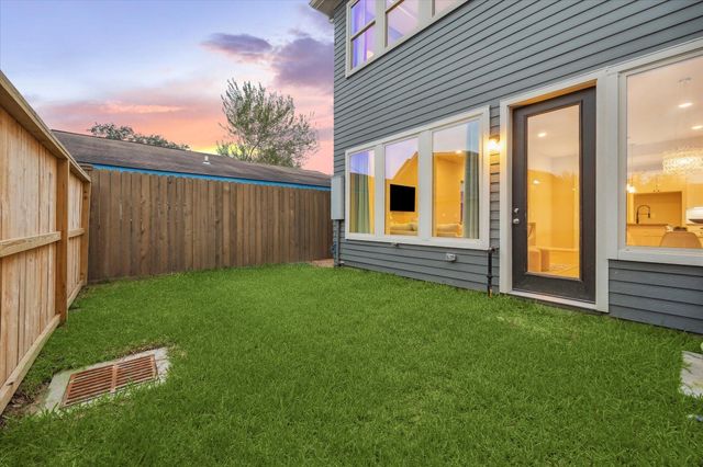 6060 Tc Jester Blvd, Houston, TX 77091