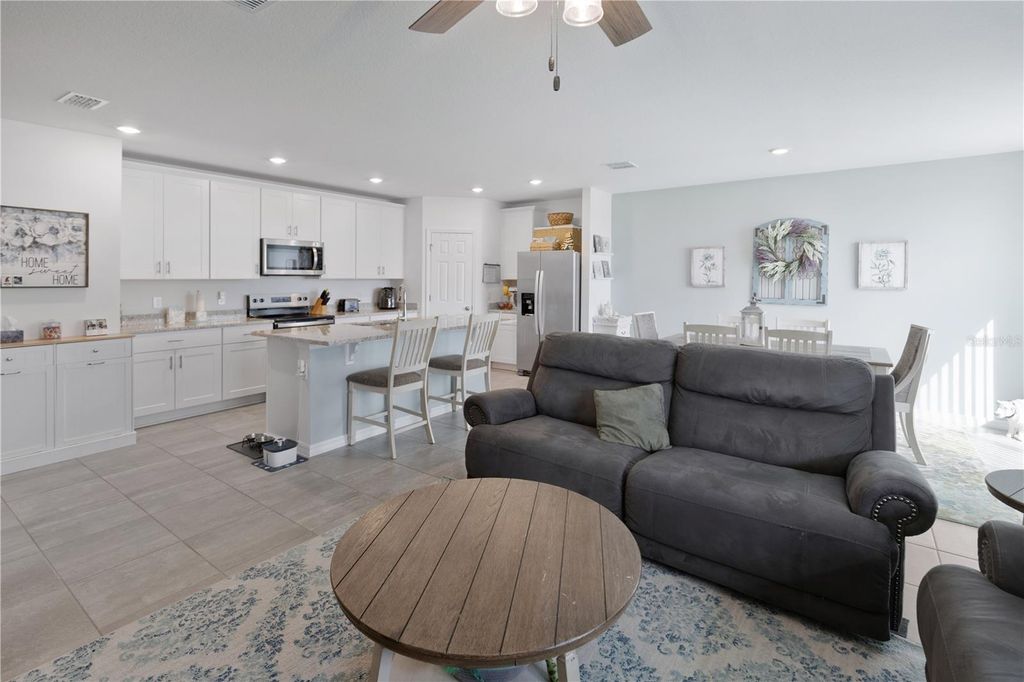 Image 20 of property listing at 3773 GIORGIO DRIVE, Winter Haven, FL 33884