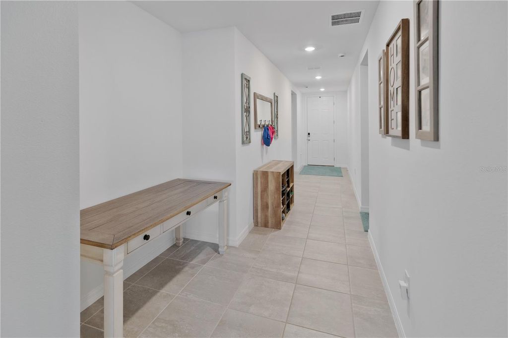 Image 31 of property listing at 3773 GIORGIO DRIVE, Winter Haven, FL 33884