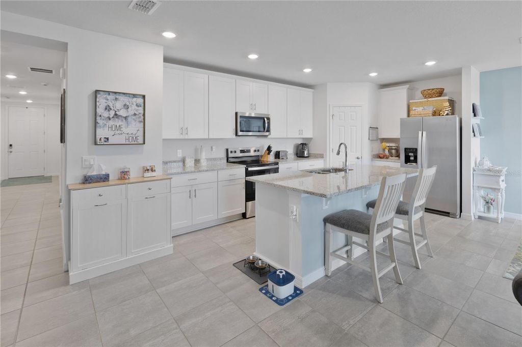 Image 9 of property listing at 3773 GIORGIO DRIVE, Winter Haven, FL 33884