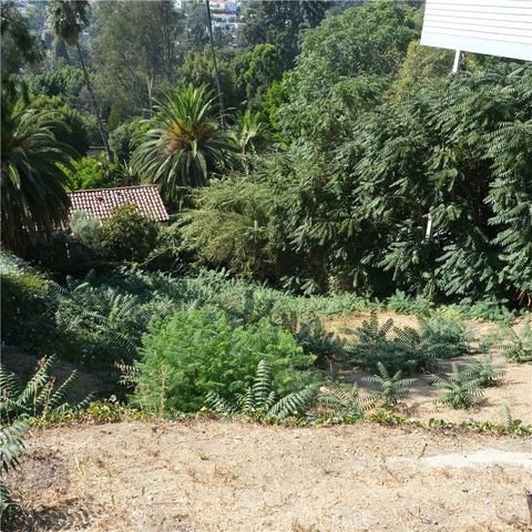 6682 Whitley Terrace, Los Angeles, CA 90068