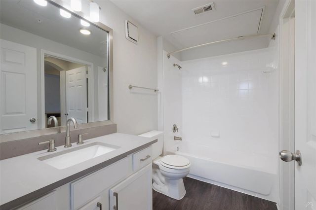 12215 Hunters Chase DR S-7303S, Austin, TX 78729