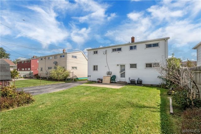 31 Wellington Road, Cheektowaga, NY 14225