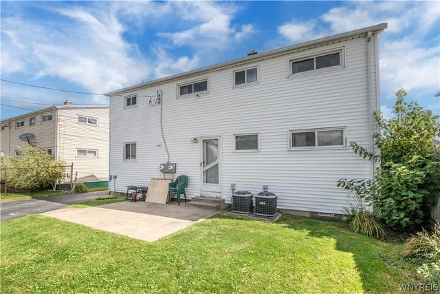 31 Wellington Road, Cheektowaga, NY 14225