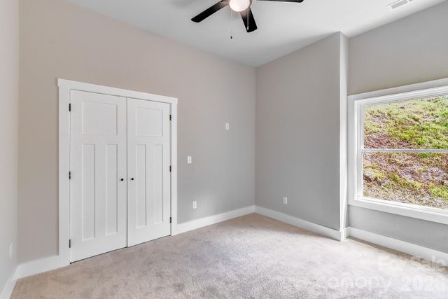 127 Northbend Drive, Asheville, NC 28804