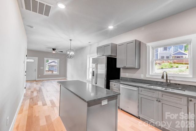 127 Northbend Drive, Asheville, NC 28804