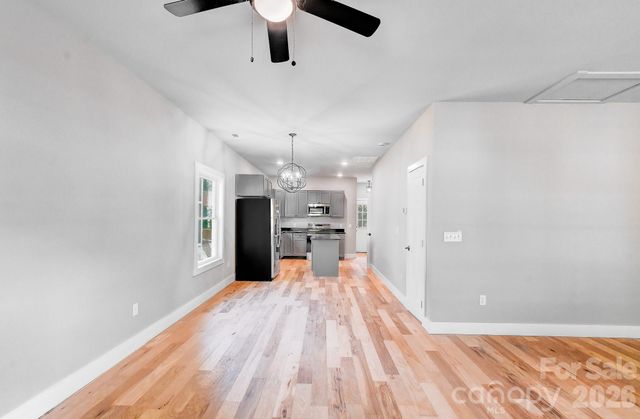 127 Northbend Drive, Asheville, NC 28804