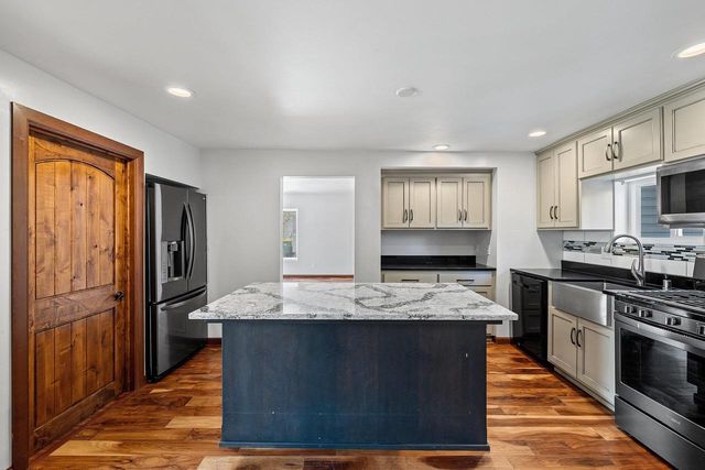 1123 CROOKS STREET, Green Bay, WI 54301