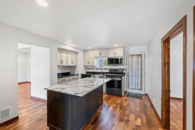 1123 CROOKS STREET, Green Bay, WI 54301