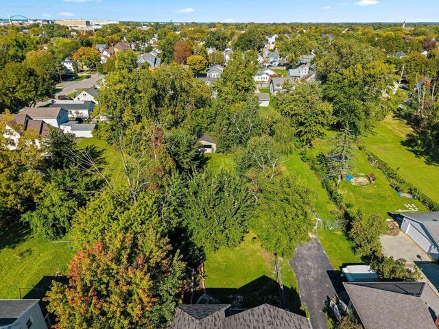 1123 CROOKS STREET, Green Bay, WI 54301