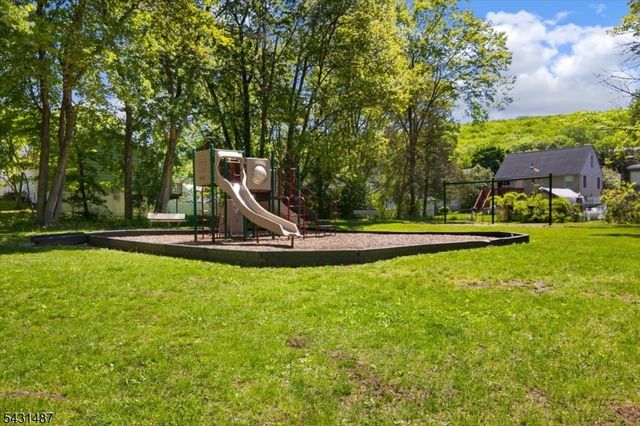 158 Rockaway Ave, Rockaway Boro, NJ 07866