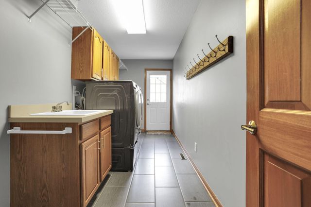 1365 Normandy Drive, Newark, OH 43055