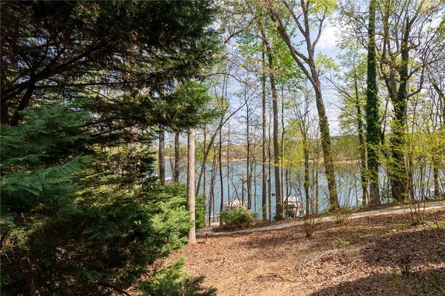 1002 Whitfield Point Road, Anderson, SC 29626