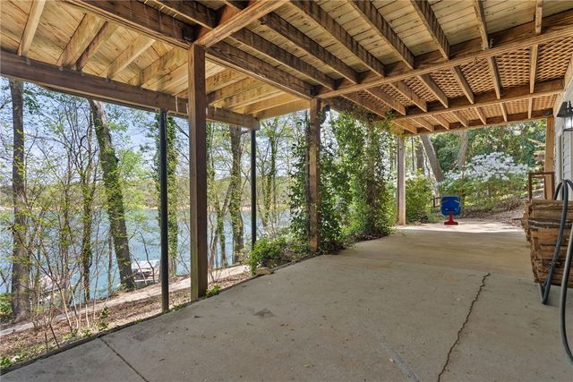 1002 Whitfield Point Road, Anderson, SC 29626