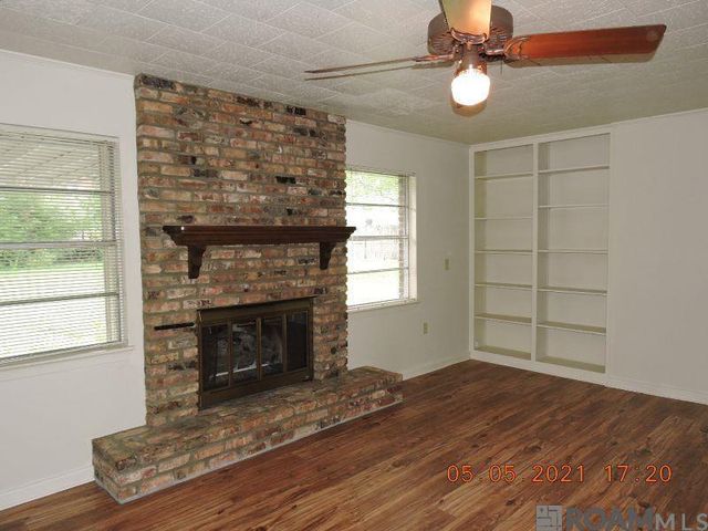 1287 Rodney Dr, Baton Rouge, LA 70808