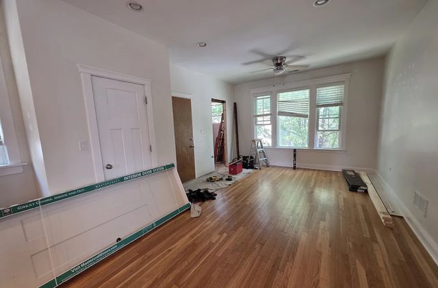 2343 W Winona Street 2E, Chicago, IL 60625