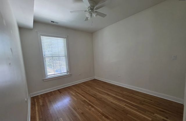 2343 W Winona Street 2E, Chicago, IL 60625