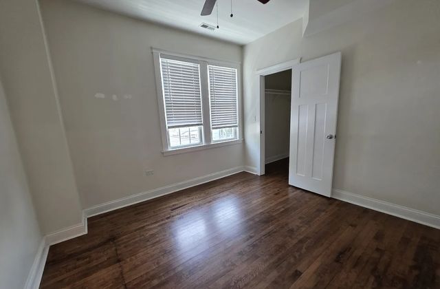 2343 W Winona Street 2E, Chicago, IL 60625