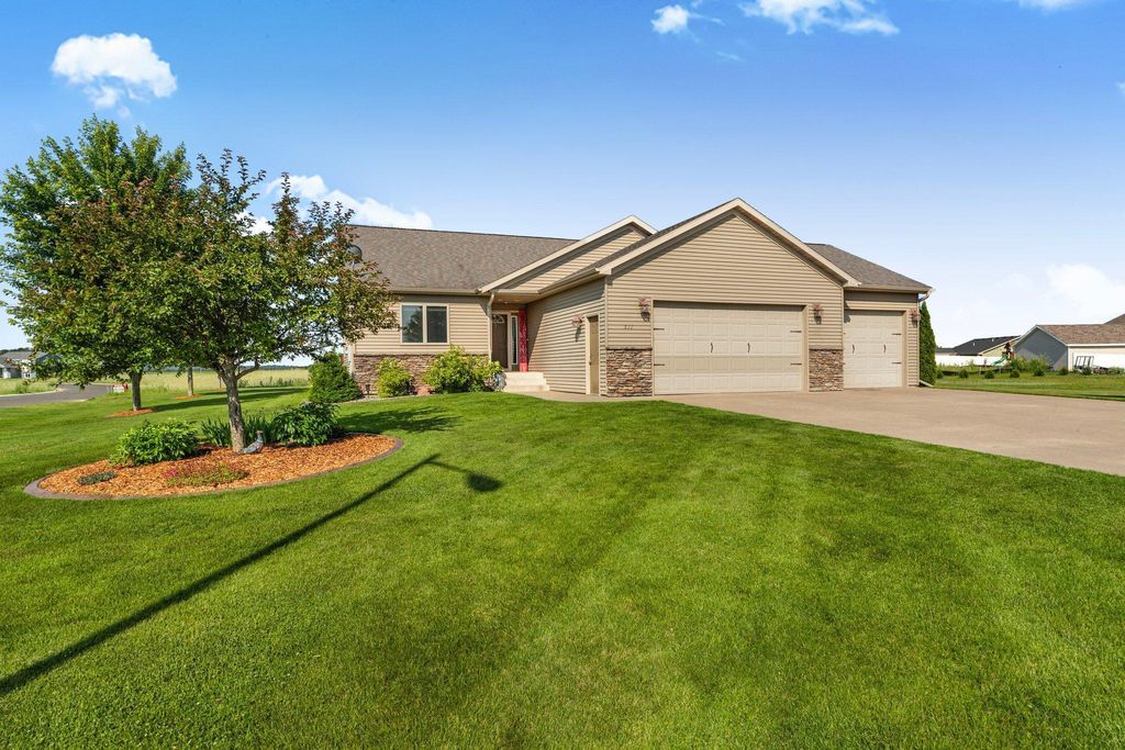 511 8th Street SW, Rice, MN 56367