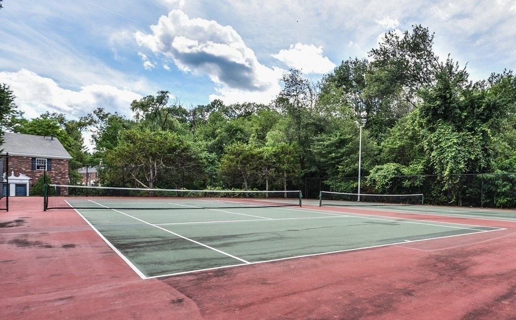 1107 Windsor Dr 1107, Framingham, MA 01701