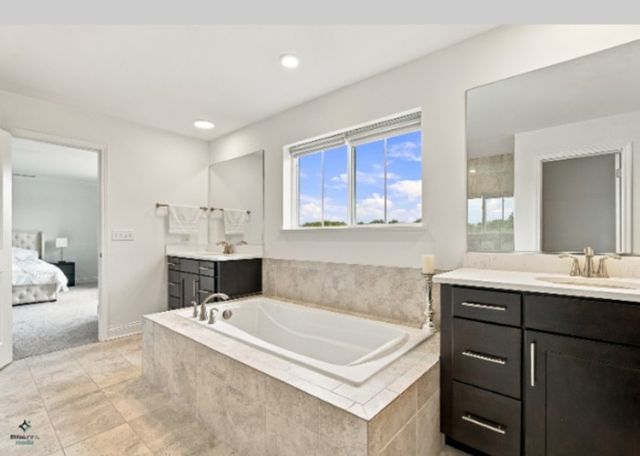 1165 Overhill Court, Crystal Lake, IL 60012