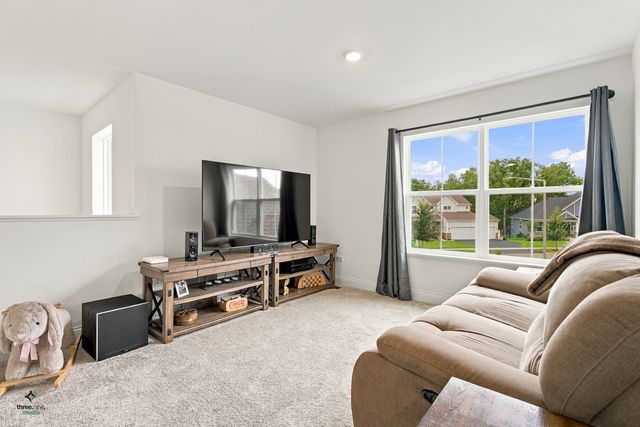 1165 Overhill Court, Crystal Lake, IL 60012