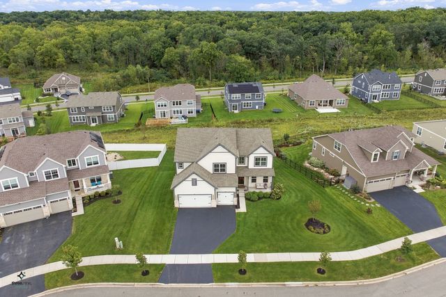 1165 Overhill Court, Crystal Lake, IL 60012