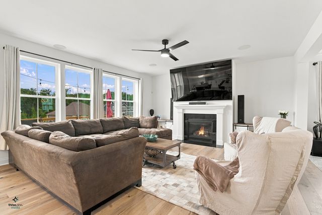 1165 Overhill Court, Crystal Lake, IL 60012