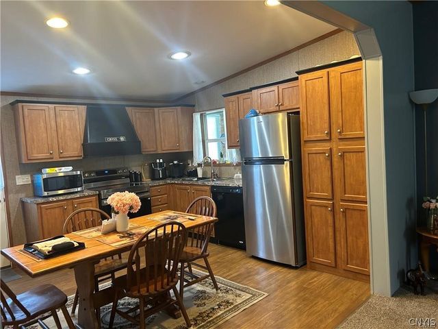 202 Comstock Avenue, Frankfort, NY 13340