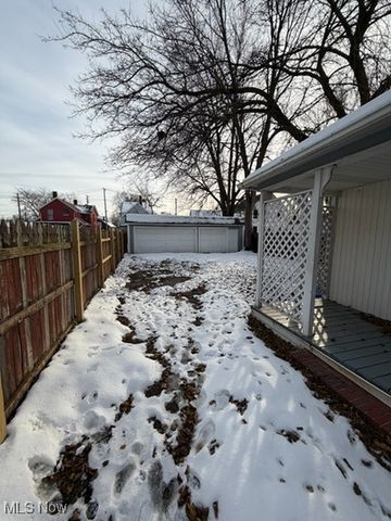 3623 Siam Avenue, Cleveland, OH 44113