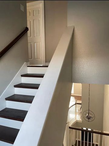 420 N Hill Avenue, Dallas, TX 75246