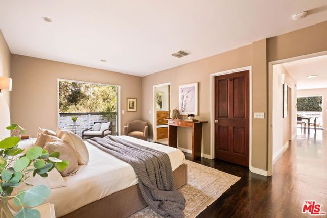 10371 Mississippi Avenue, Los Angeles, CA 90025