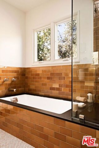 10371 Mississippi Avenue, Los Angeles, CA 90025