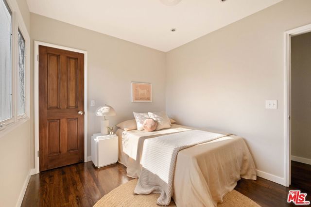 10371 Mississippi Avenue, Los Angeles, CA 90025